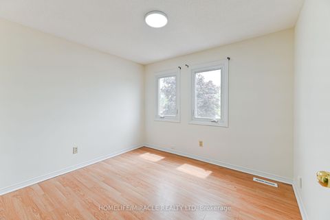 Photo 17 at 40 Blair Crescent, Grove East, Barrie