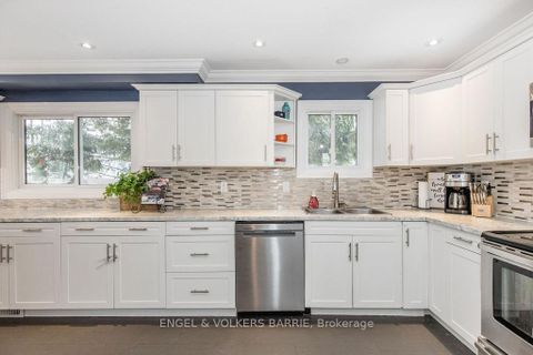 Photo 4 at 101 Hadden Crescent, Cundles East, Barrie