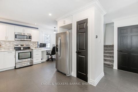 Photo 8 at 101 Hadden Crescent, Cundles East, Barrie