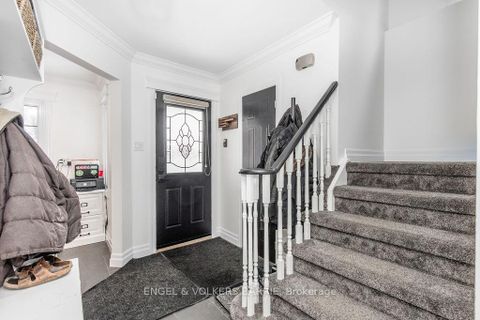 Photo 10 at 101 Hadden Crescent, Cundles East, Barrie