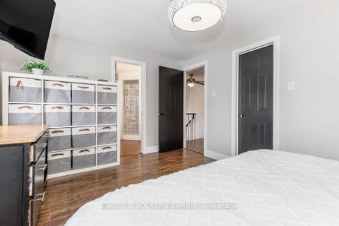 Photo 20 at 101 Hadden Crescent, Cundles East, Barrie