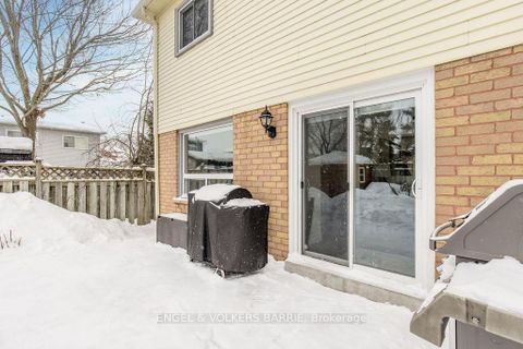 Photo 29 at 101 Hadden Crescent, Cundles East, Barrie