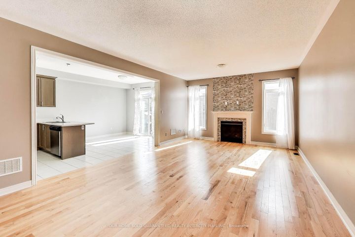 Photo 5 at 64 Barrow Avenue, Bradford, Bradford West Gwillimbury