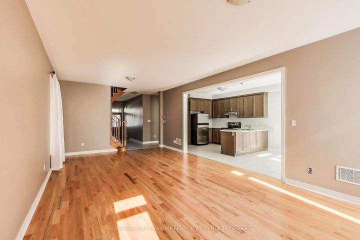 Photo 8 at 64 Barrow Avenue, Bradford, Bradford West Gwillimbury