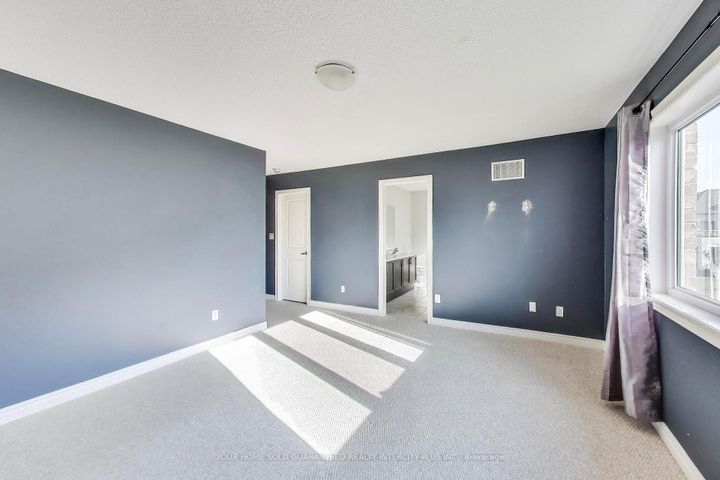 Photo 14 at 64 Barrow Avenue, Bradford, Bradford West Gwillimbury