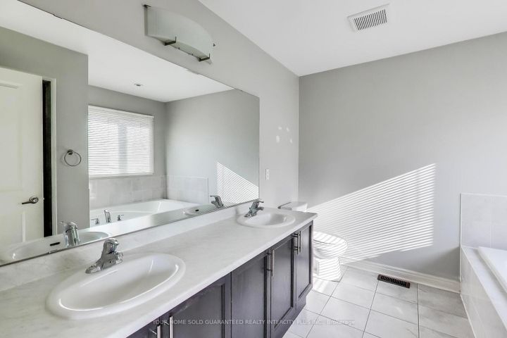 Photo 17 at 64 Barrow Avenue, Bradford, Bradford West Gwillimbury