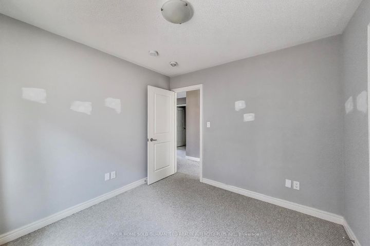 Photo 24 at 64 Barrow Avenue, Bradford, Bradford West Gwillimbury