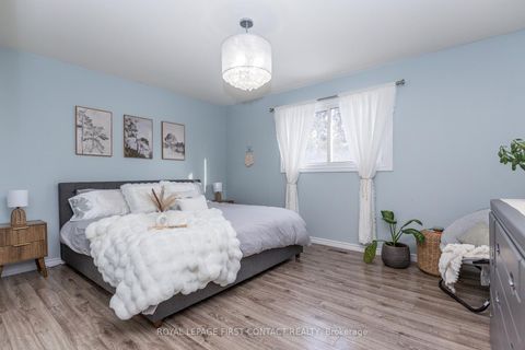 Photo 20 at 3 Oren Boulevard, Sunnidale, Barrie