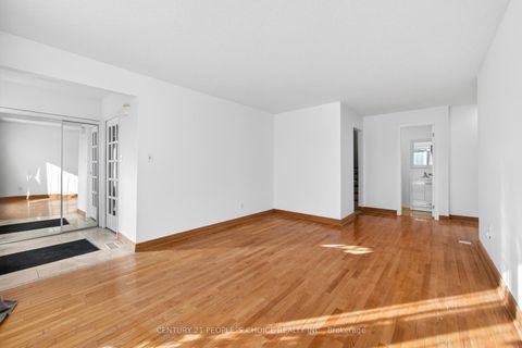 Photo 6 at 3404 Monica Drive, Malton, Mississauga