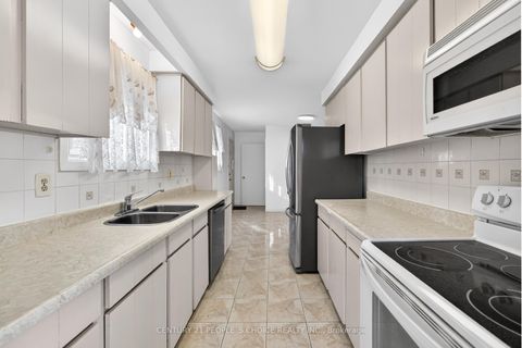 Photo 13 at 3404 Monica Drive, Malton, Mississauga