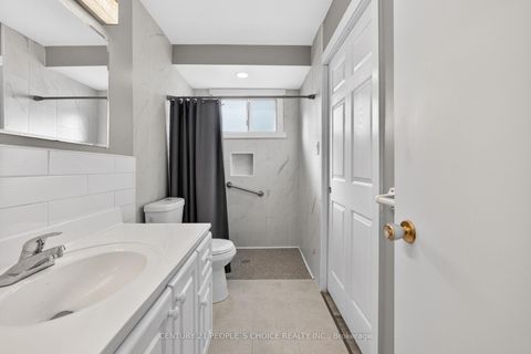 Photo 31 at 3404 Monica Drive, Malton, Mississauga