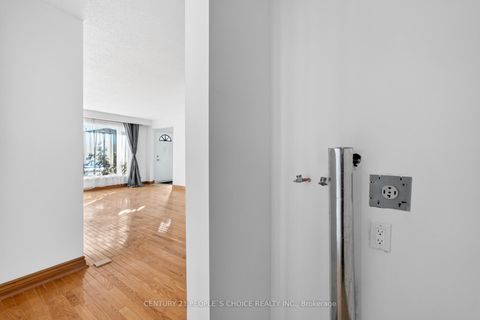 Photo 34 at 3404 Monica Drive, Malton, Mississauga