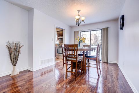 Photo 12 at 20 Lorraine Street, Devonsleigh, Richmond Hill