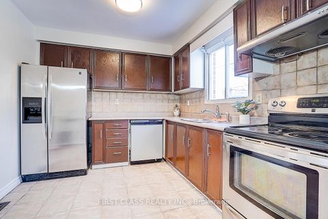 Photo 15 at 20 Lorraine Street, Devonsleigh, Richmond Hill