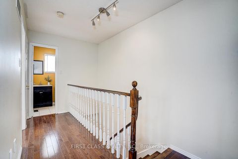 Photo 18 at 20 Lorraine Street, Devonsleigh, Richmond Hill