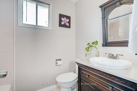 Photo 24 at 20 Lorraine Street, Devonsleigh, Richmond Hill