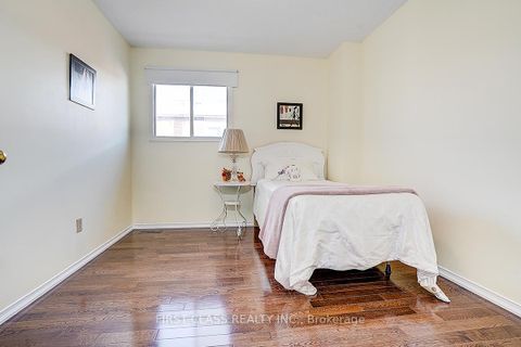 Photo 26 at 20 Lorraine Street, Devonsleigh, Richmond Hill