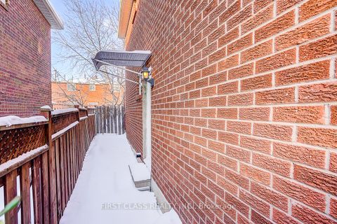 Photo 40 at 20 Lorraine Street, Devonsleigh, Richmond Hill