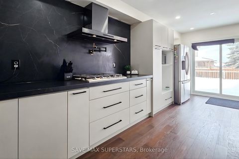 Photo 9 at 54 Gore Drive, Ardagh, Barrie