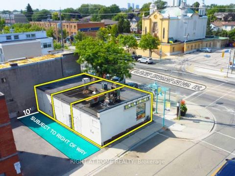 Photo 4 at 3327 Lakeshore Boulevard W, Long Branch, Toronto