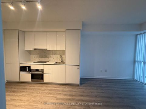 Photo 4 at 2005 - 28 Interchange Way, Vaughan Corporate Centre, Vaughan