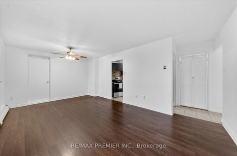 Photo 10 at 712 - 3555 Derry Road E, Malton, Mississauga