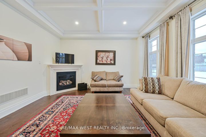 Photo 9 at 293 Torrey Pines Road, Kleinburg, Vaughan