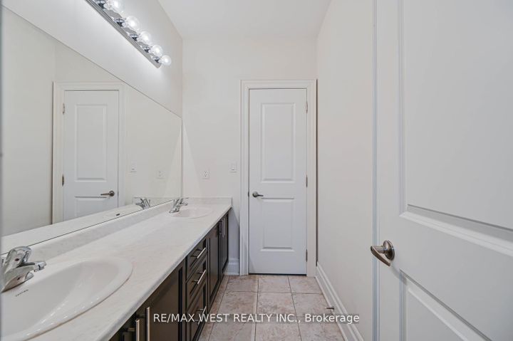 Photo 25 at 293 Torrey Pines Road, Kleinburg, Vaughan