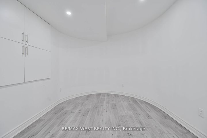 Photo 41 at 293 Torrey Pines Road, Kleinburg, Vaughan