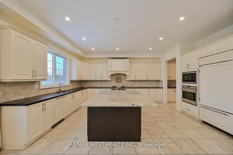 Photo 5 at 293 Torrey Pines Road, Kleinburg, Vaughan