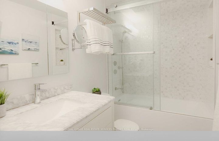 Photo 20 at 66 - 1558 Lancaster Drive, FA Falgarwood, Oakville