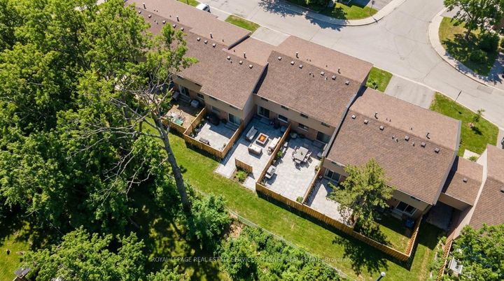 Photo 37 at 66 - 1558 Lancaster Drive, FA Falgarwood, Oakville