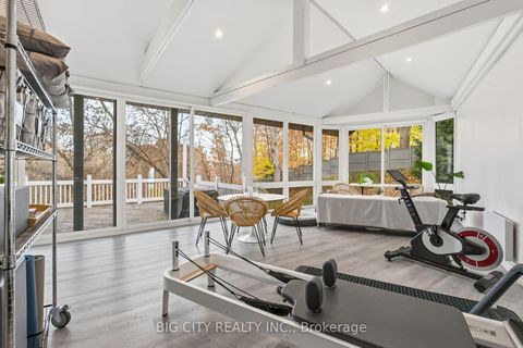 Photo 11 at 65 Oakfield Drive, Queensway, Toronto