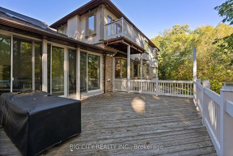 Photo 14 at 65 Oakfield Drive, Queensway, Toronto