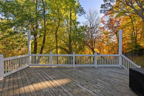 Photo 15 at 65 Oakfield Drive, Queensway, Toronto