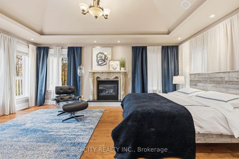 Photo 18 at 65 Oakfield Drive, Queensway, Toronto