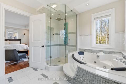 Photo 22 at 65 Oakfield Drive, Queensway, Toronto