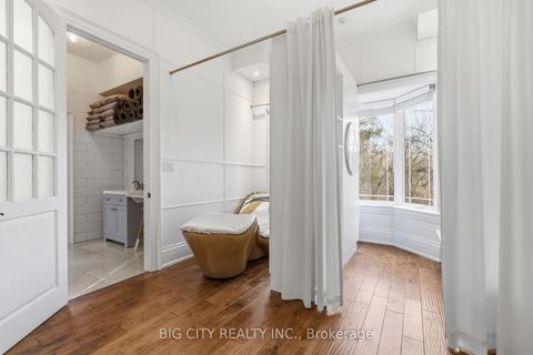 Photo 28 at 65 Oakfield Drive, Queensway, Toronto