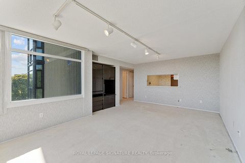 Photo 3 at 404 - 1555 Finch Avenue E, Don Valley Village, Toronto