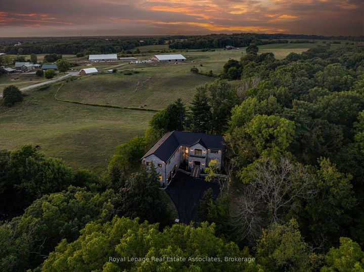 Photo 2 at 1067 Jerseyville Road W, Ancaster, Hamilton