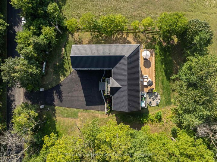 Photo 3 at 1067 Jerseyville Road W, Ancaster, Hamilton