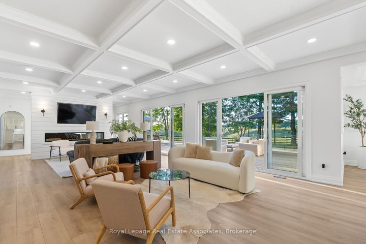 Photo 6 at 1067 Jerseyville Road W, Ancaster, Hamilton