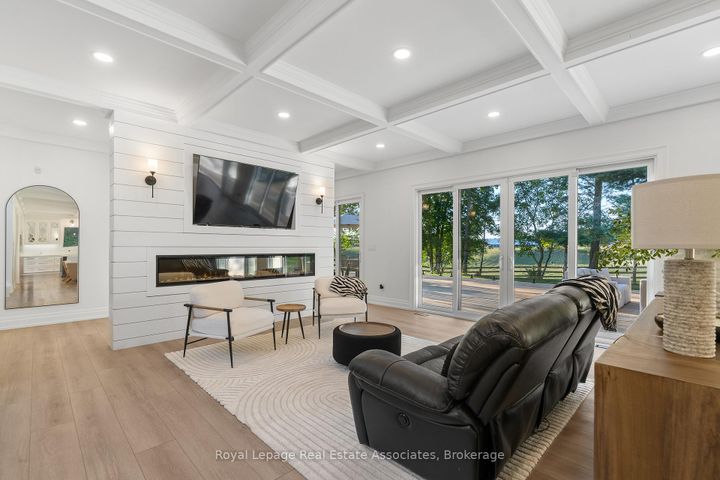 Photo 7 at 1067 Jerseyville Road W, Ancaster, Hamilton