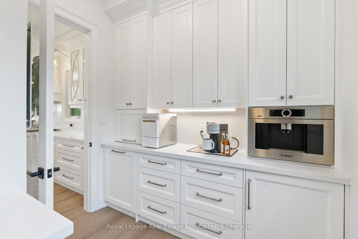 Photo 12 at 1067 Jerseyville Road W, Ancaster, Hamilton