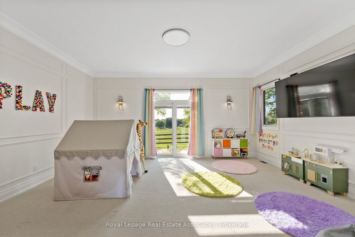 Photo 13 at 1067 Jerseyville Road W, Ancaster, Hamilton