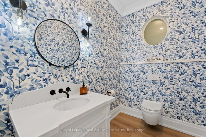 Photo 14 at 1067 Jerseyville Road W, Ancaster, Hamilton