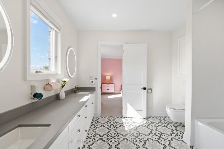 Photo 28 at 1067 Jerseyville Road W, Ancaster, Hamilton