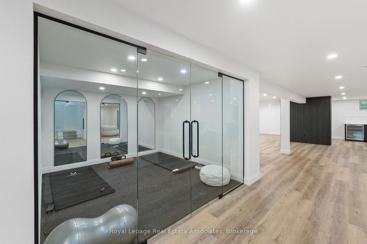 Photo 33 at 1067 Jerseyville Road W, Ancaster, Hamilton