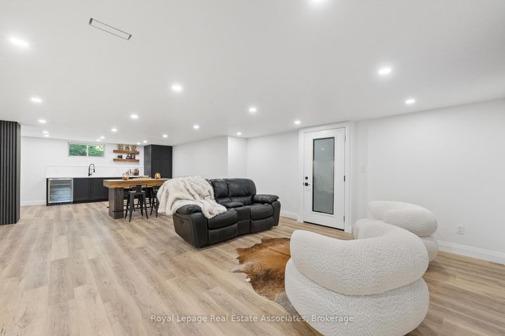 Photo 34 at 1067 Jerseyville Road W, Ancaster, Hamilton