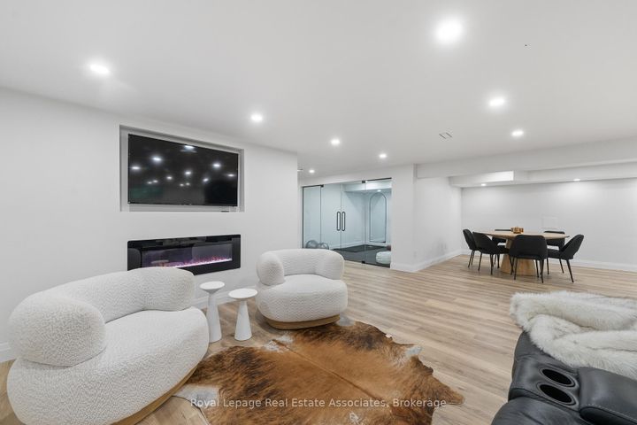 Photo 35 at 1067 Jerseyville Road W, Ancaster, Hamilton